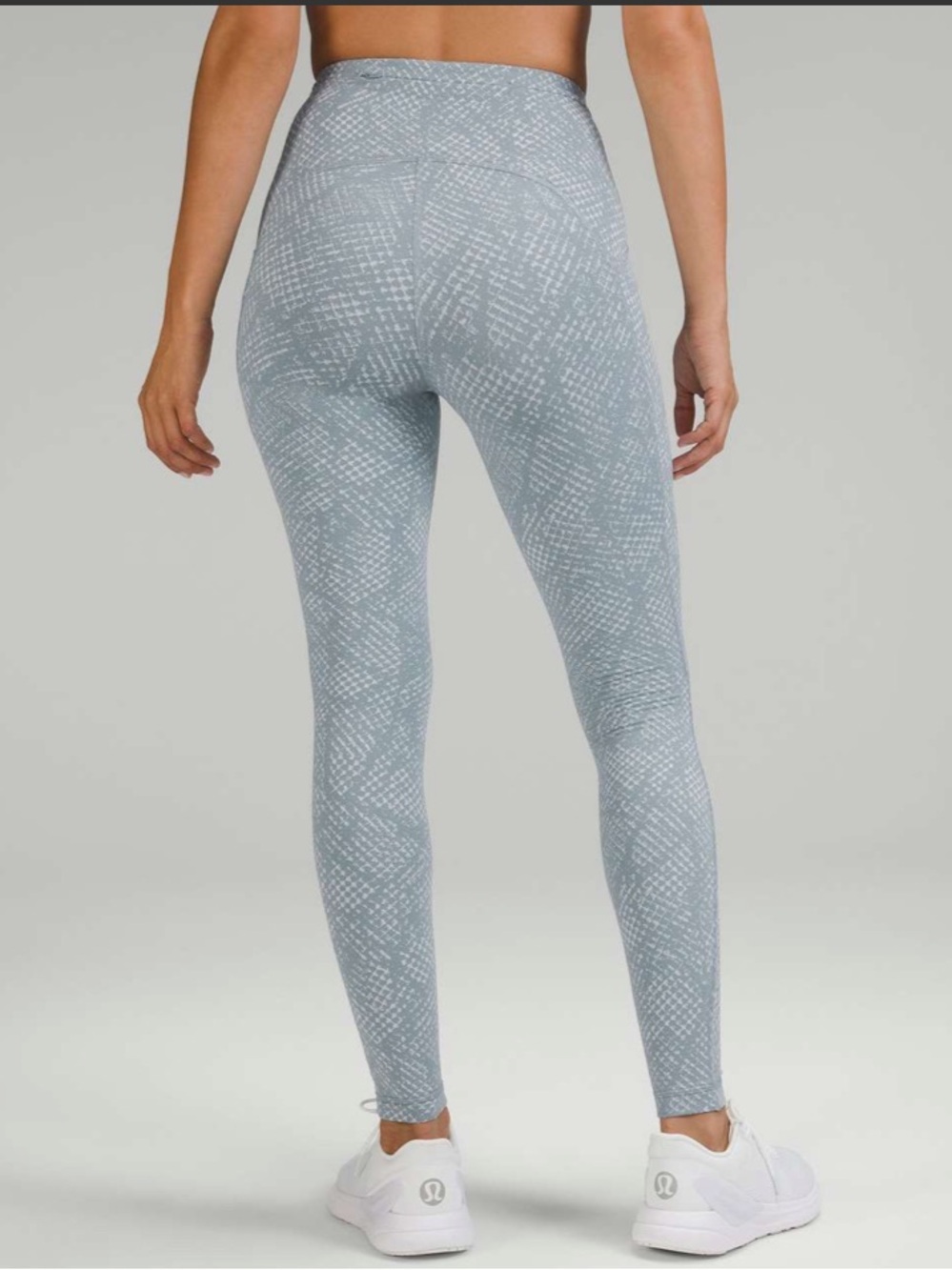 Lululemon Swift Speed High-Rise Tight 28"
Reptilia Jacquard Chambray Starlight